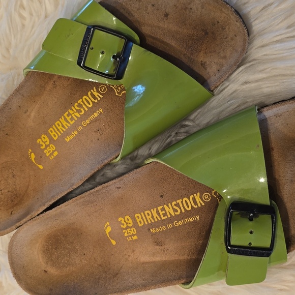 Cute green Birkenstock - Picture 3 of 3